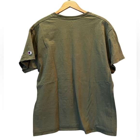 Champion Men’s Large Green Tshirt with Logo Champion Authentic Athletic Wear - Picture 2 of 7